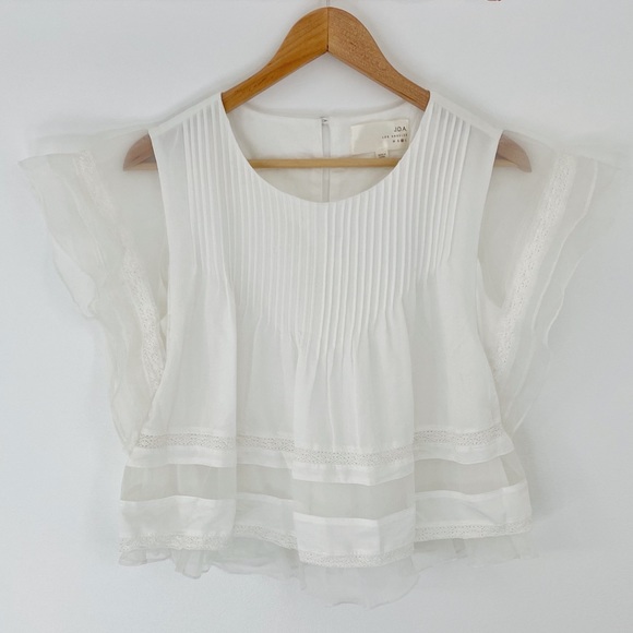ruffle cap sleeve top